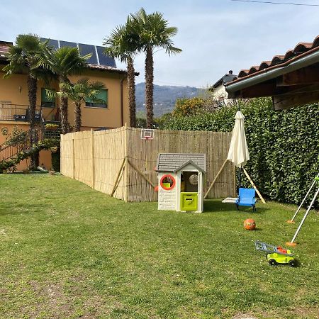 ורבאניה Casa Vacanza Veronica Con Giardino מראה חיצוני תמונה