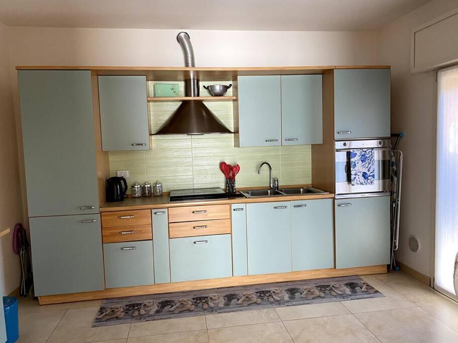 ורבאניה Casa Vacanza Veronica Con Giardino מראה חיצוני תמונה
